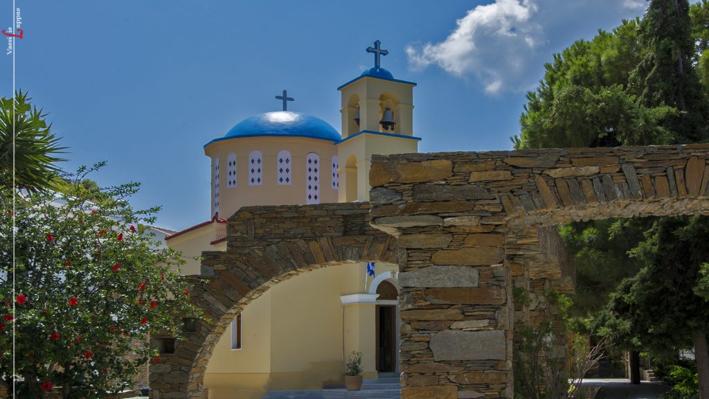 ΚΥΘΝΟΣ- Ένα κυκλαδικό όνειρο
Ο γλύπτης Νίκος Κλάδης